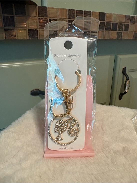 Accessories - Gold Rhinestone Silhouette Keychain - Fashion Jewelry